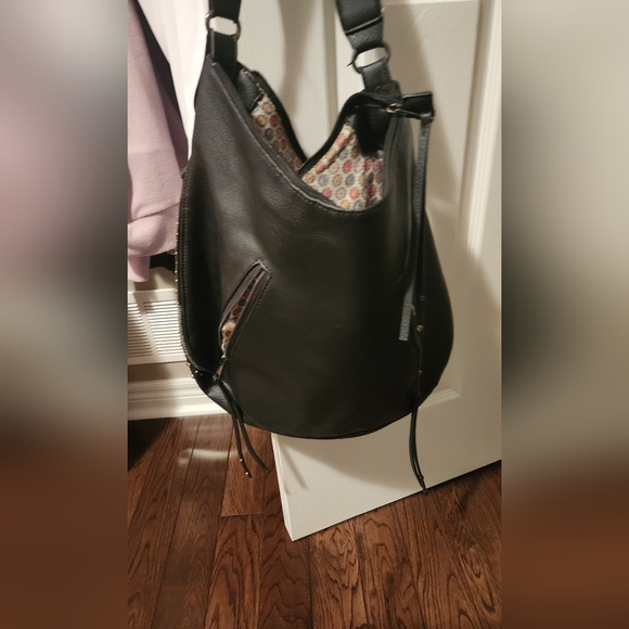 Used black shoulder bag - Picture 1 of 2